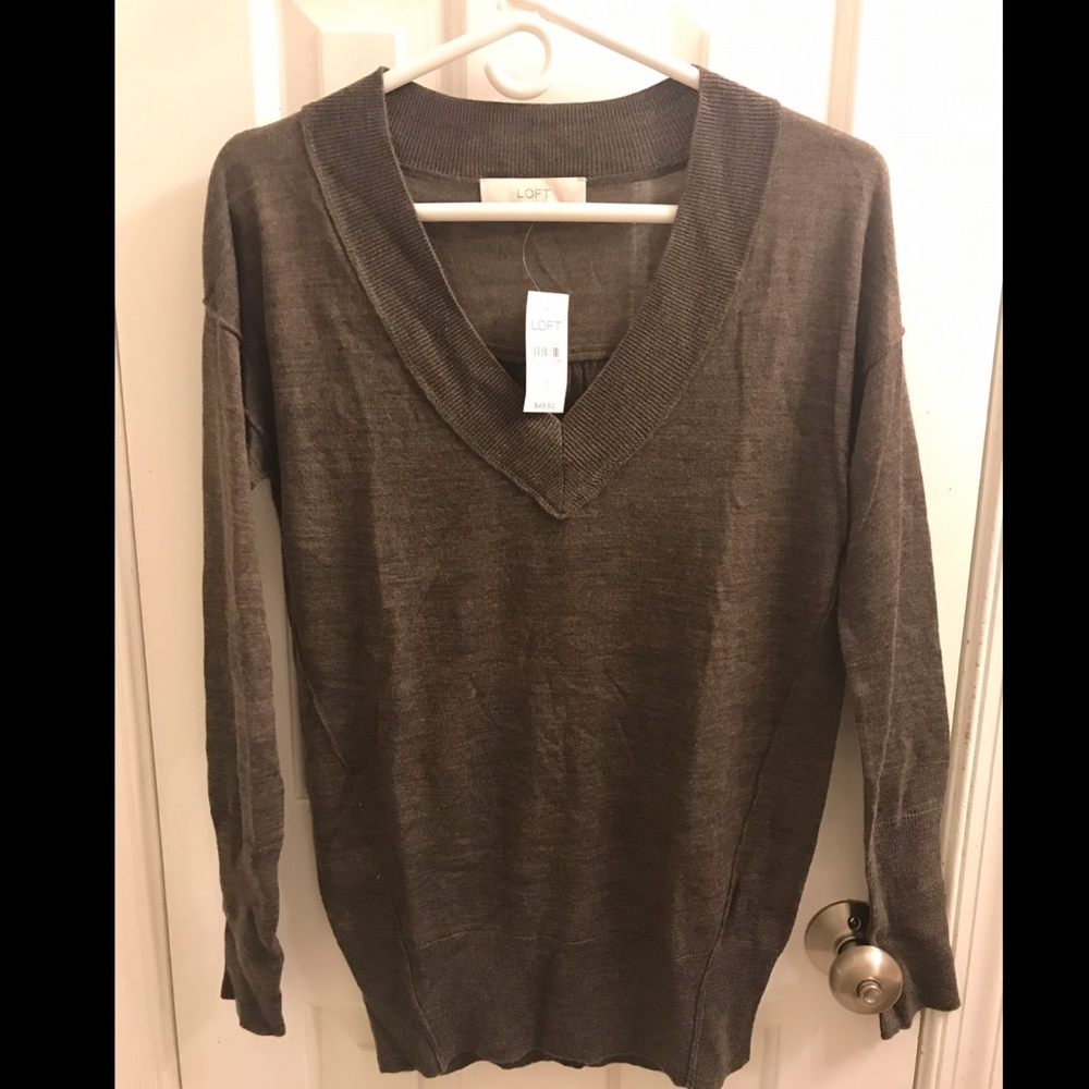 BNWT LOFT Lightweight Sweater